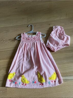 Mini Boden Pink Seersucker Dress with Yellow Chick Appliqués